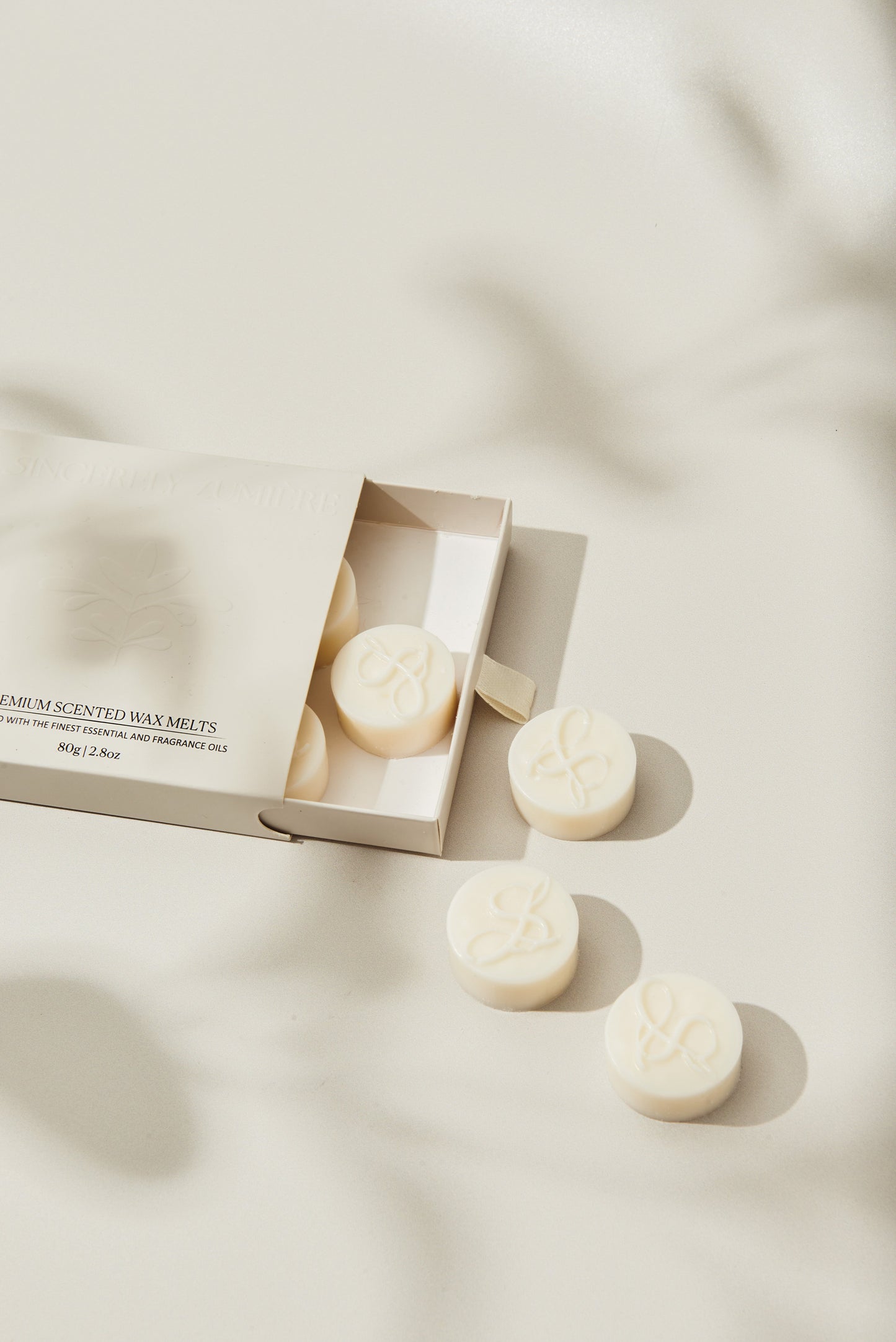 CIRE DE LUXE PRUNE NOIR FOND